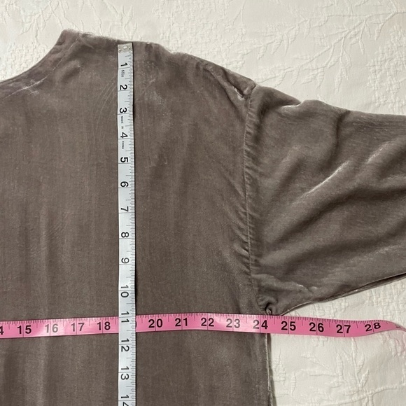 Eileen Fisher Briar Velvet Round Neck Box-Top Rayon Silk - Picture 11 of 16